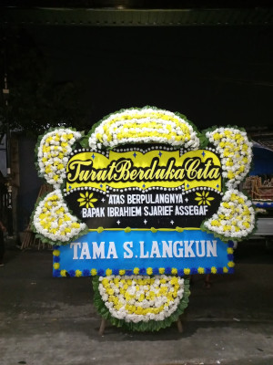 Papan Bunga Duka di Pondok Sayur